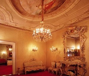 Palazzo Borghese salotto-di-mezzo